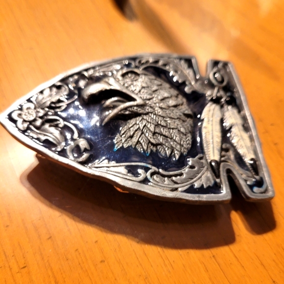 Siskiyou eagle/arrowhead belt buckle. - Picture 5 of 8